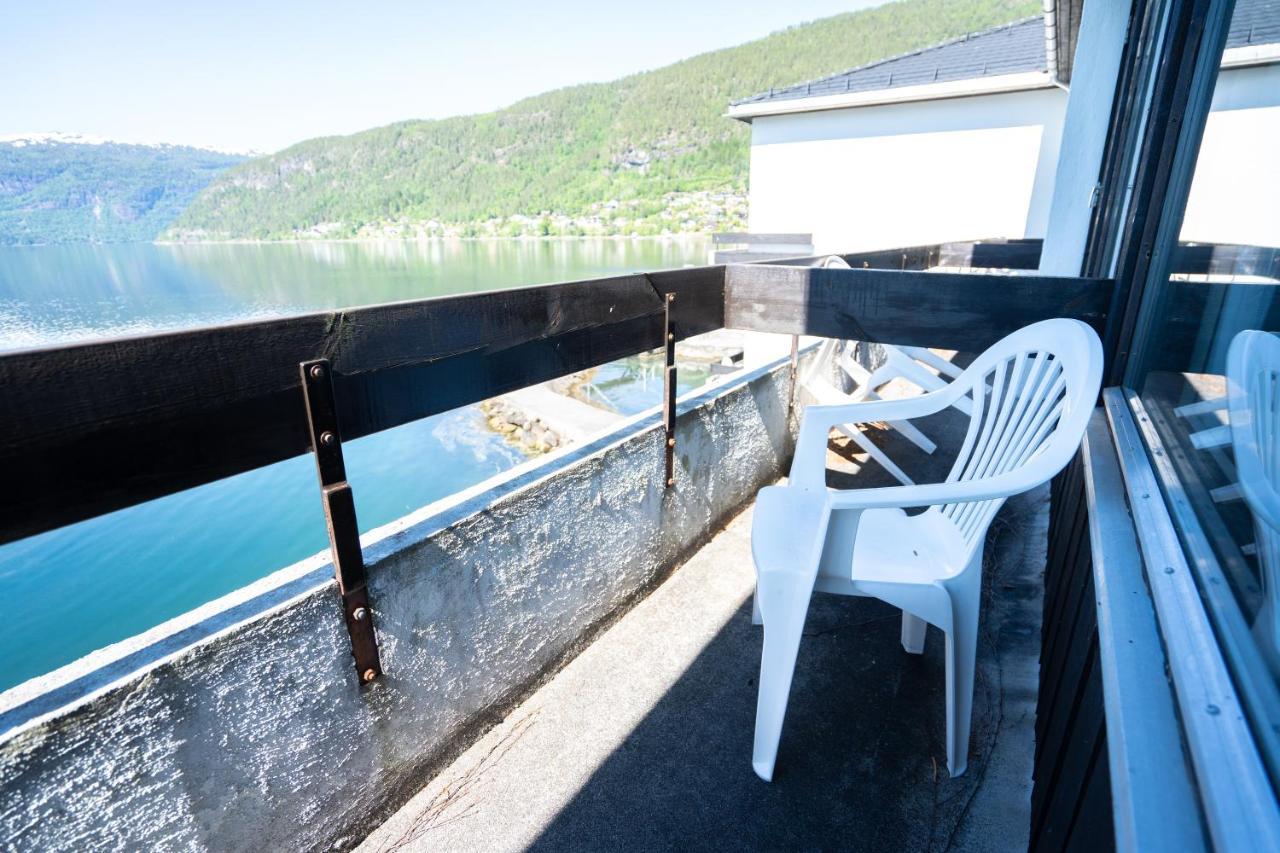 Innvik Fjordhotell מראה חיצוני תמונה