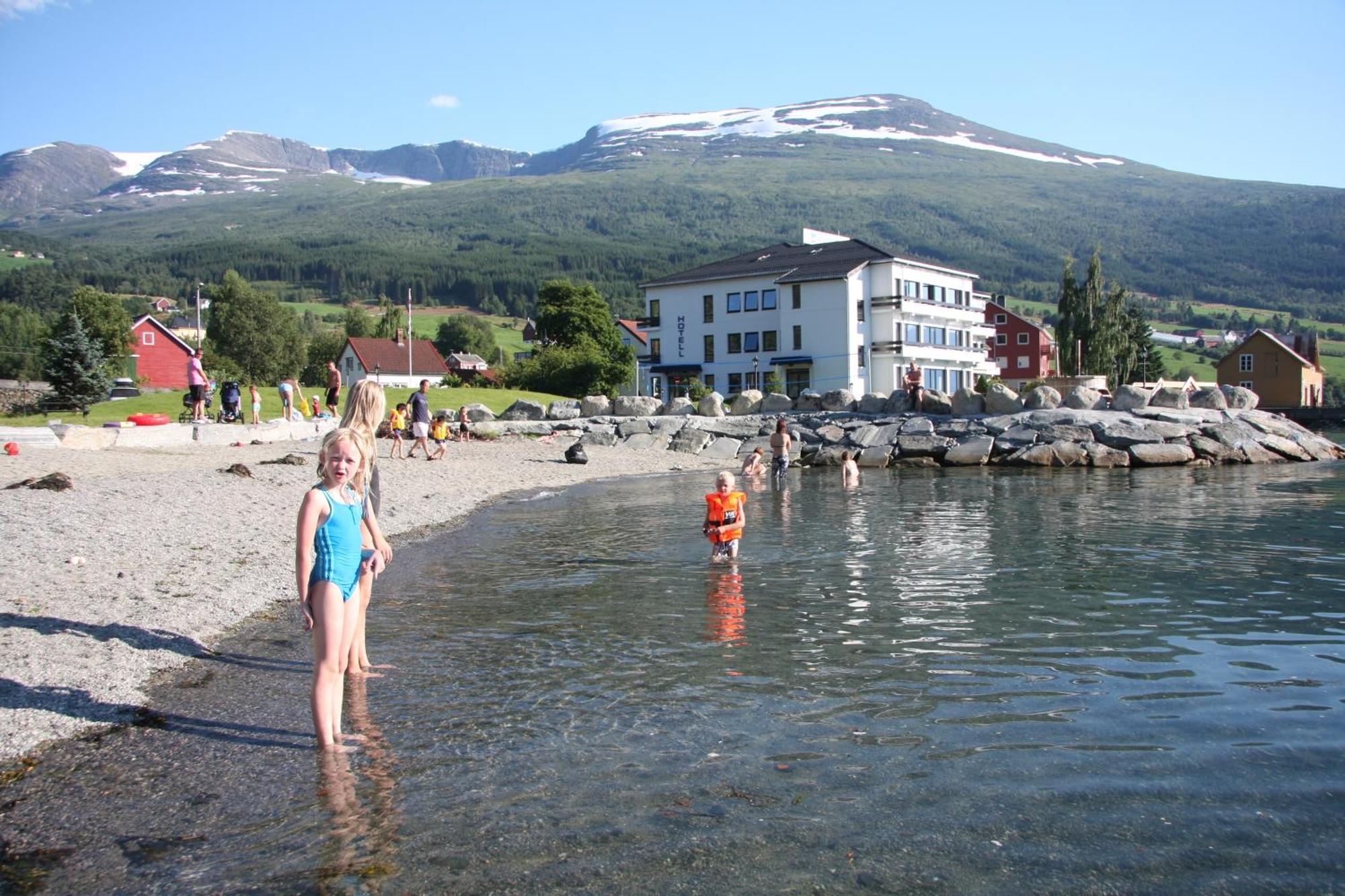 Innvik Fjordhotell מראה חיצוני תמונה