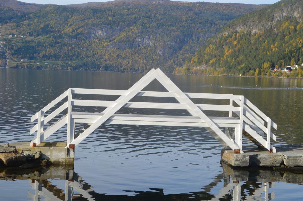 Innvik Fjordhotell מראה חיצוני תמונה
