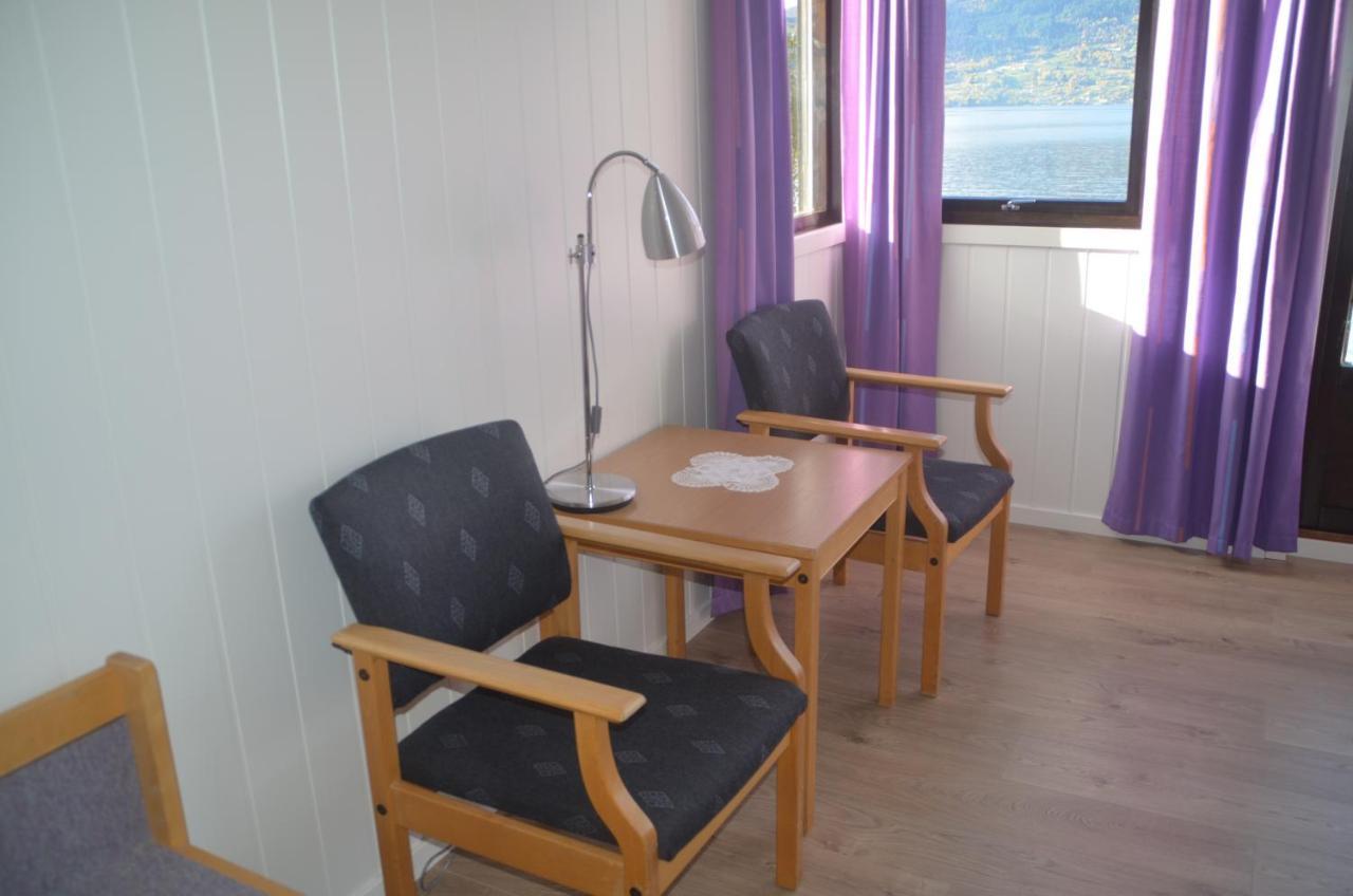 Innvik Fjordhotell מראה חיצוני תמונה